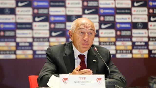 TFF Başkanı Nihat Özdemir'den açıklama: Maçlar seyircili oynanacak mı?