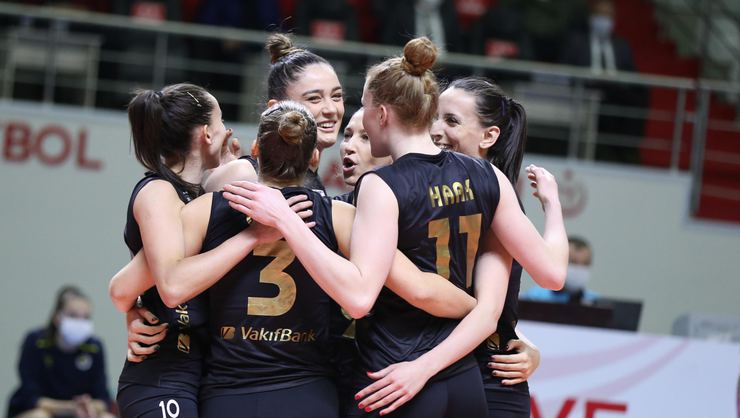 VakıfBank ligi lider tamamlamayı garantiledi