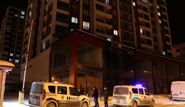 Çocuklar kartopu oynadı: 160 daireli site karantinaya alındı!