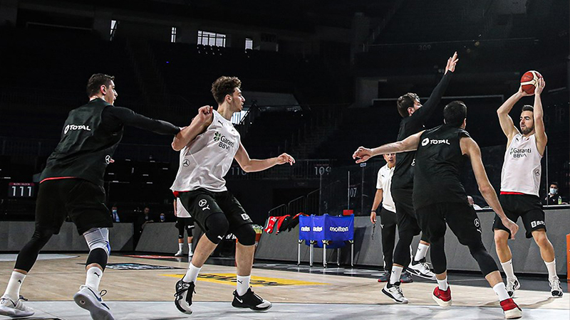 Milli takımda 3 isim kadrodan çıkarıldı!