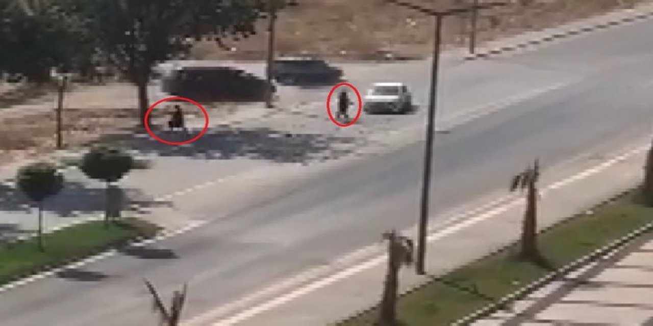 otomobilini insanların üzerine sürdü: