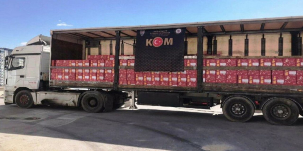 Piyasa değeri tam "5 milyon" lira! 16 bin 440 şişe kaçak içki ele geçirildi!