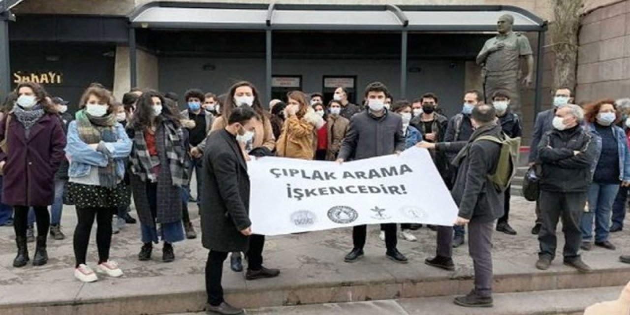 AKP’li Özlem Zengin’e tepkiler çığ gibi büyüyor... Çıplak aramaya maruz kaldığını iddia eden kadınlar konuştu! "Direndim, kabul etmedim. Yıllar geçti, söyleyemedim"