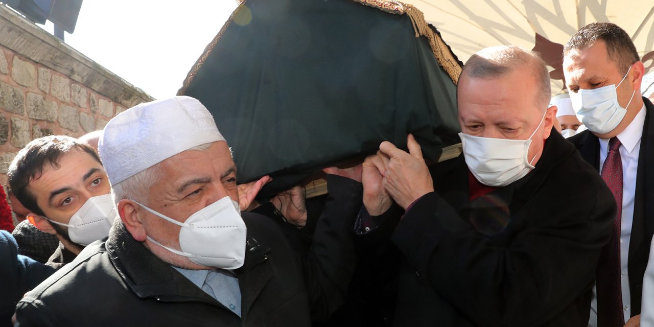 Tabutuna omuz verdi... Erdoğan, Muhammed Emin Saraç'ın cenaze törenine katıldı
