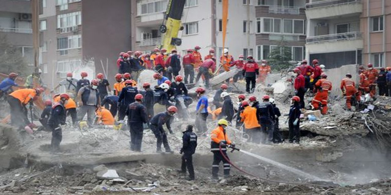 38 kişiye mezar olmuştu... Bakan Kurum "Rıza bey apartmanı"nın yerine ne yapılacağı açıkladı!
