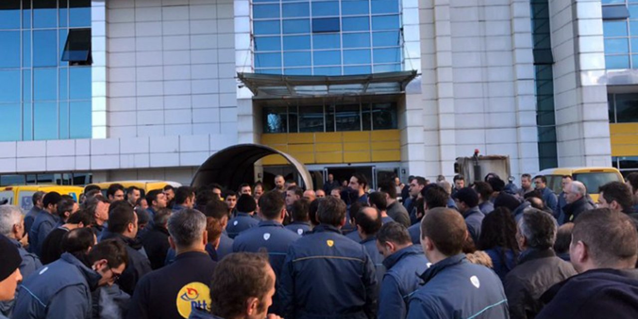 PTT işçileri, taleplerini söyleyip mücadele çağrısı yaptı