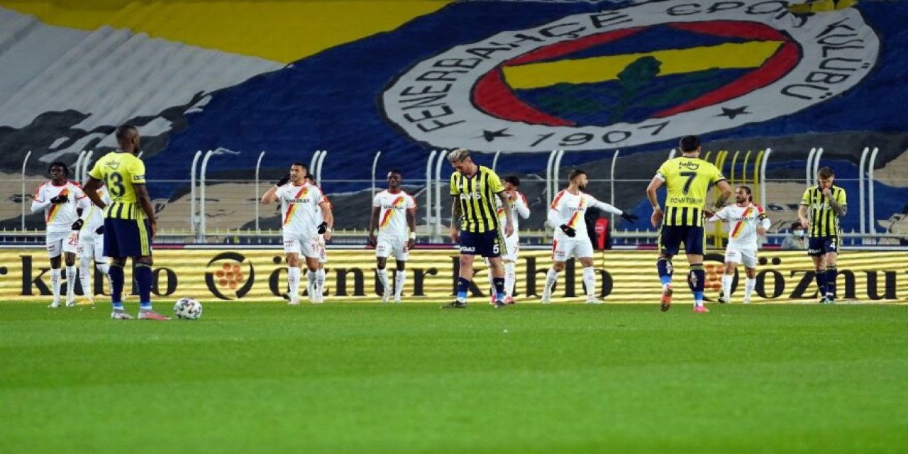 Fenerbahçe'ye Şampiyonluk yarışında yara aldı! Sarı lacivertlilere zirve yolunda Göztepe şoku!