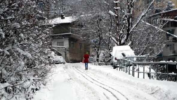 Meteoroloji uyardı! 2 il için kar yağışı görünüyor