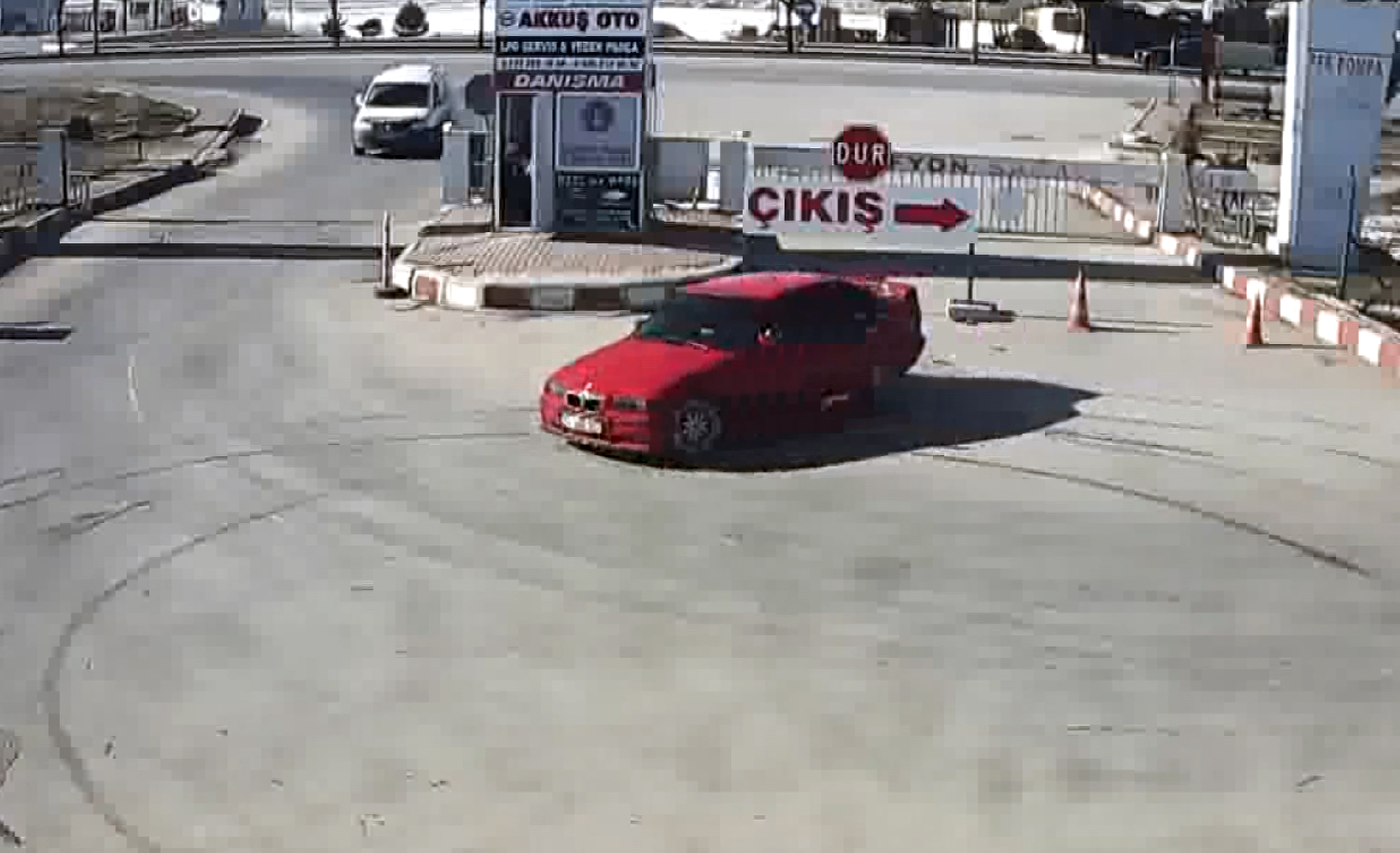 Kısıtlamayı ihlal edip, drift yapan sürücüye ceza