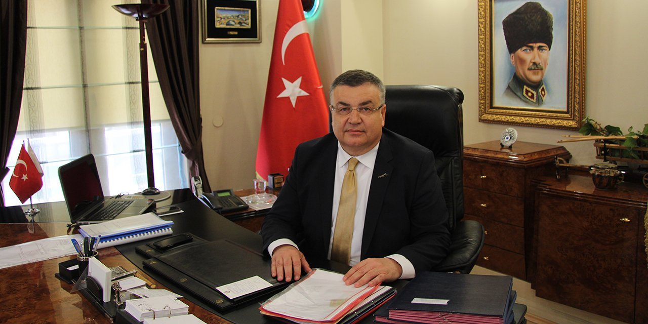 31 Mart Yerel Seçimleri öncesinde CHP’den istifa etmişti...  Mehmet Siyam Kesimoğlu CHP’ye neden geri döndüğünü açıkladı!