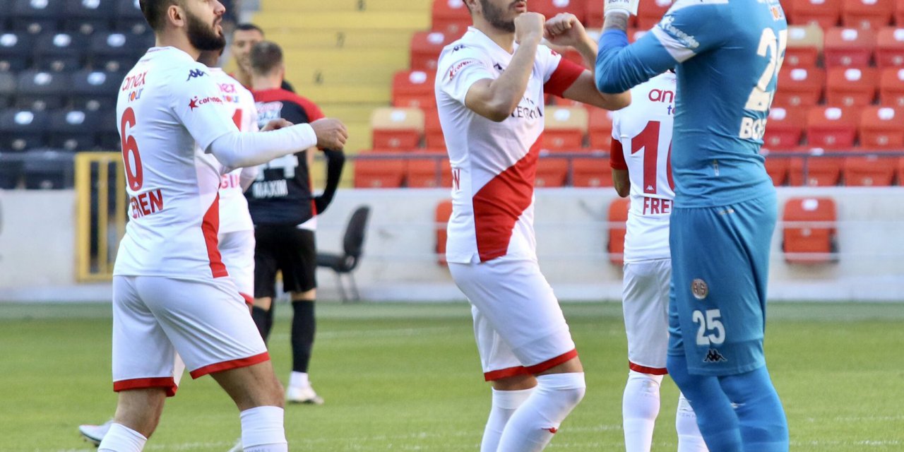 Antalyaspor galibiyete odaklandı