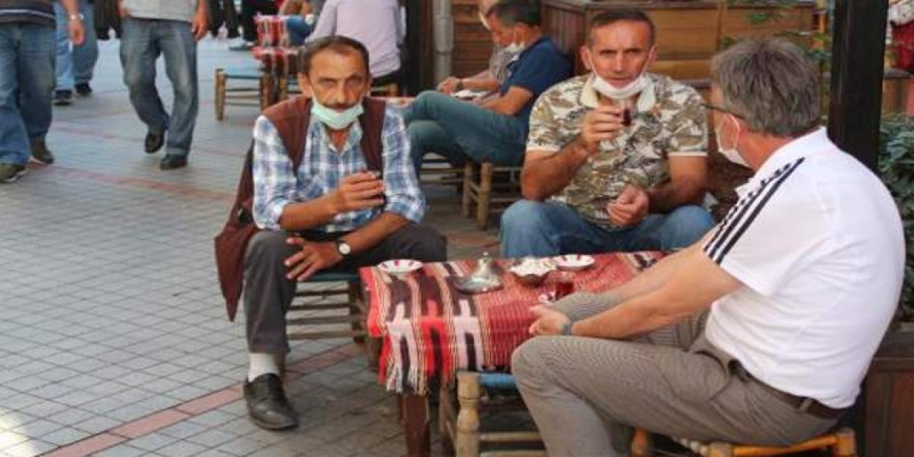 Valilik duyurdu: Ek tedbirler getirildi! Rize'de "çay sohbetleri" yasaklandı!