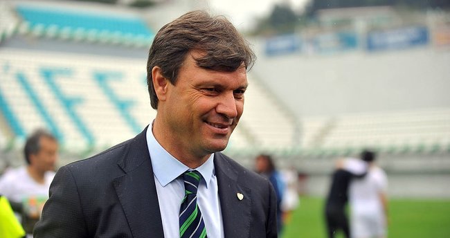 Ertuğrul Sağlam: "Kaldı 11 maç"