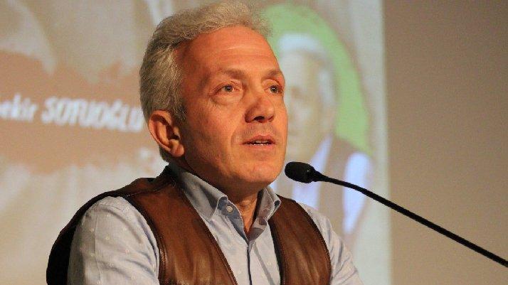 Üniversiteli öğrencilerin evlerine 'fuhuş evleri' demişti... Bu defa da Halil İnalcık'ı hedef aldı!