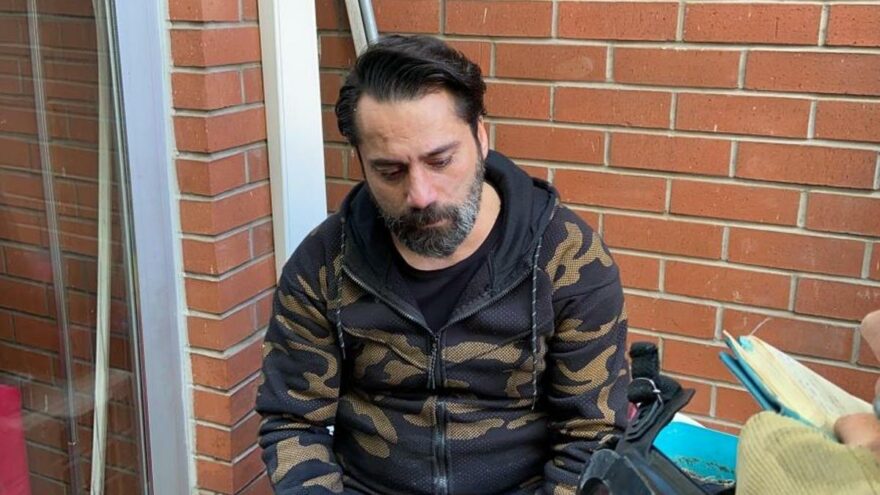 Evi feci şekilde yanmış; gözyaşları içinde yanışını izlemişti... Çılgın Sedat: Hiç tanımıyorum, cebime para koyup gittiler
