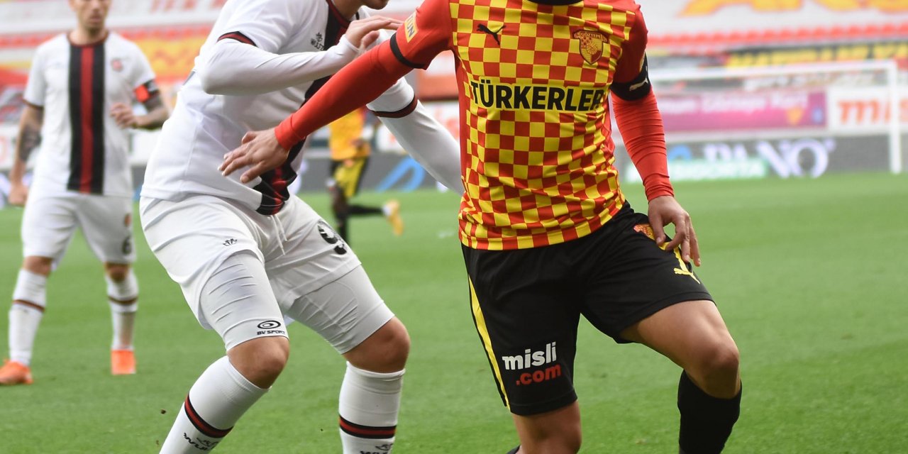 Göztepe'de Halil Akbunar kendini aştı