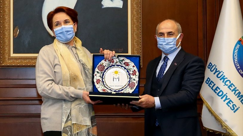 Meral Akşener'den Büyükçekmece Belediye Başkanı'na ziyaret