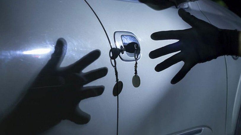 Çaldığı otomobili geri getirmek için istediği şey şoke etti!