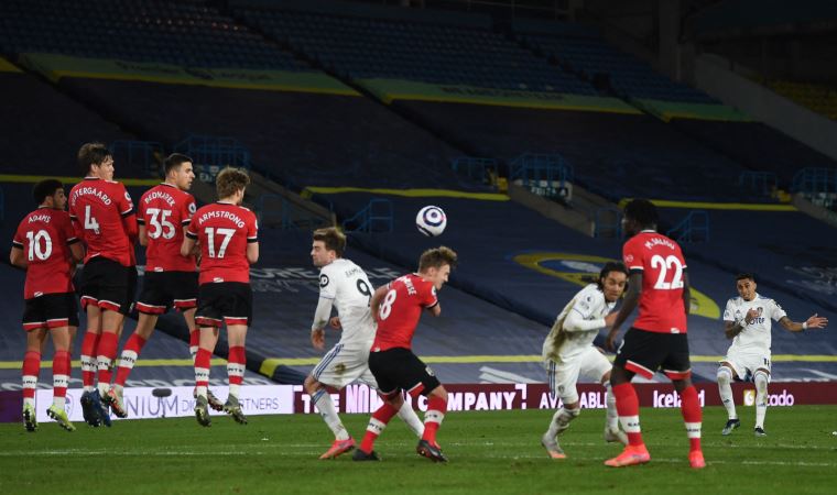 Kafa vuruşu yaptı; futbol kariyeri bitti