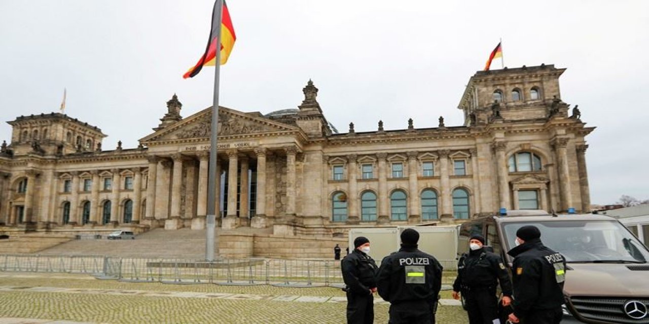 Almanya'da büyük casusluk skandalı