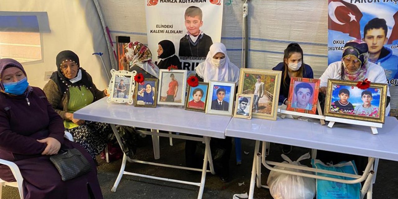 "Oğlumu PKK için büyütmedim" 542 gündür evlat nöbeti tutan anneler konuştu!