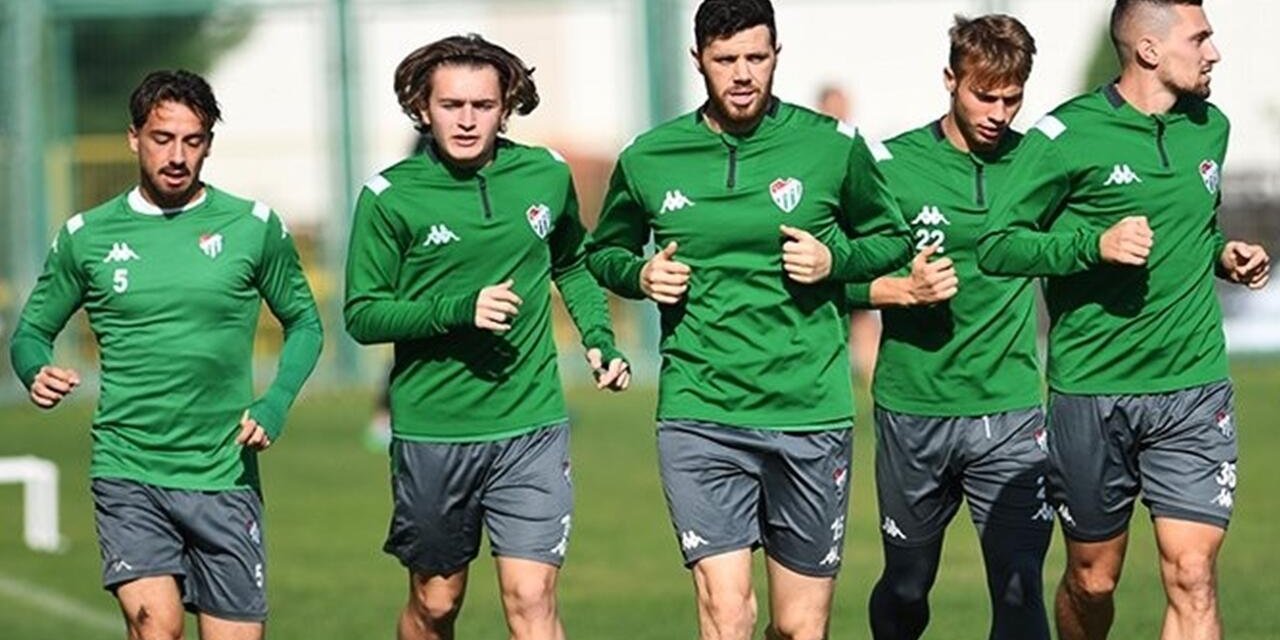 Karşıyaka erken havlu attı