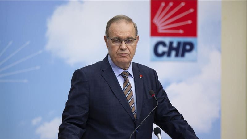 Faik Öztrak açıklama yapıyor: Bozdukları terazi gün gelir onları da tartar...