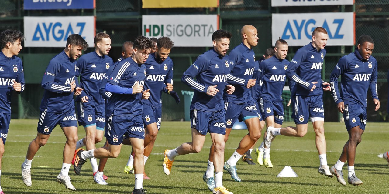 Fenerbahçe, Trabzonspor hazırlıklarını sürdürdü