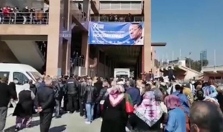 Bakan Koca'nın açıklamasına hekimlerden tepki: Topu taca atarak sorumluluğu hekimlere yükledi
