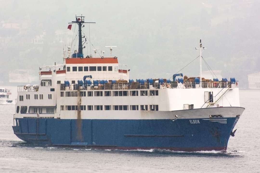 Gemi krizi: Türkiye geri çevirince ortada kaldılar