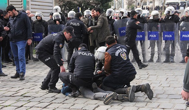 'Ege Hak İhlalleri Raporu' açıklandı: 'Koronavirüs hak ihlallerini artırdı'