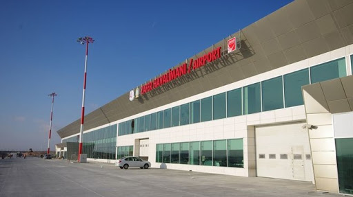 Maliyeti 50 milyon euro olan havalimanına 208 milyon euro ödenecek