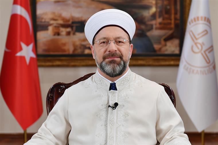 Diyanet tartışmalara noktayı koydu: Allah yerine Tanrı demek doğru mu?