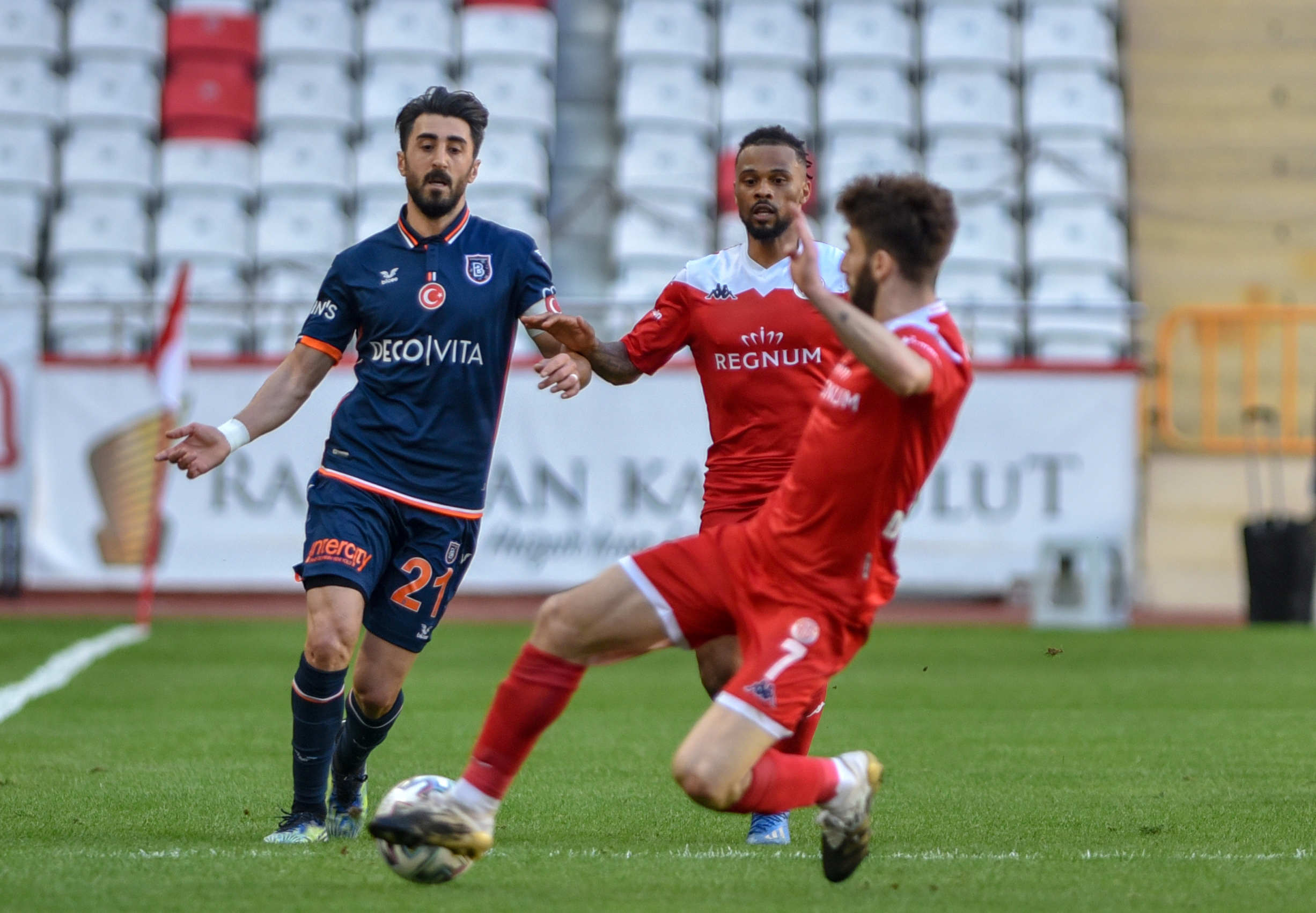 Fraport-TAV Antalyaspor- Medipol Başakşehir: 0-0