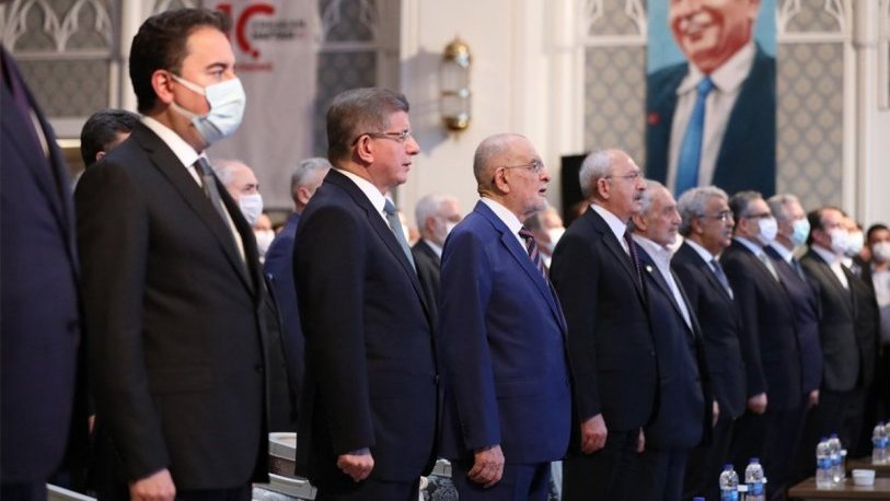 Karamollaoğlu'ndan Erbakan anmasında AKP' ye gönderme: Milli Görüşçü olmanın tek ölçüsü vardır...