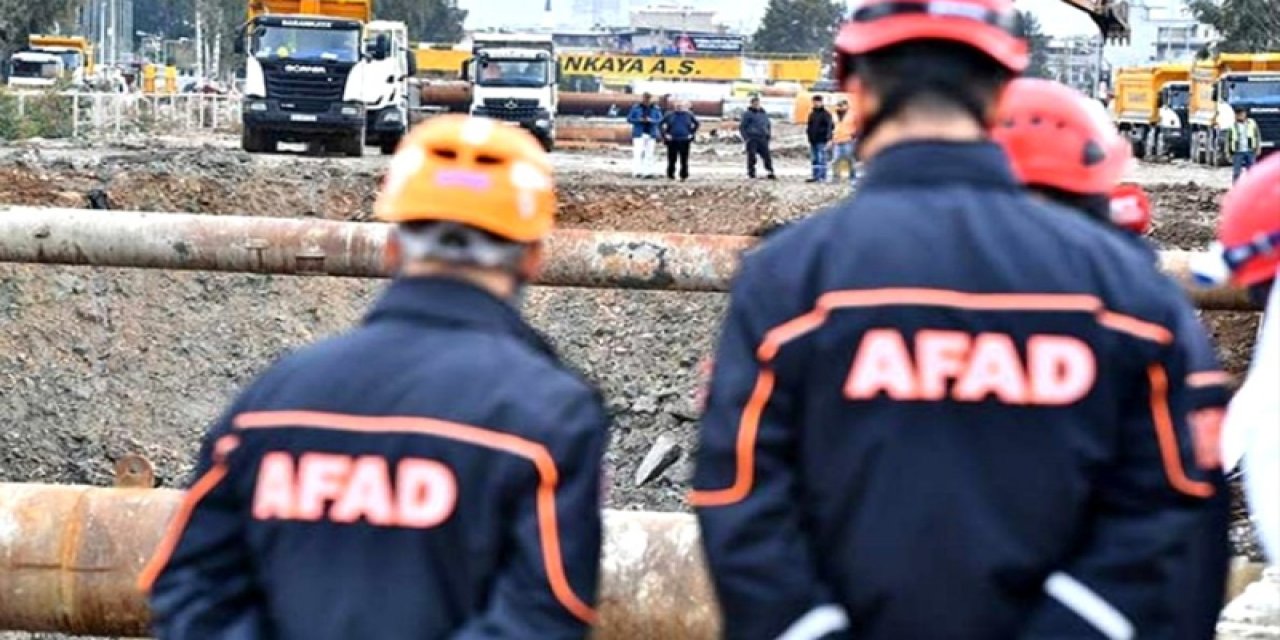 Göçük altındaki iki kişiyi kurtarmaya giderken yolda “namaz molası” verdiği iddia edilmişti... İki kardeşin hayatını kaybettiği faciada AFAD ekibine soruşturma! Sürgün edildiler...