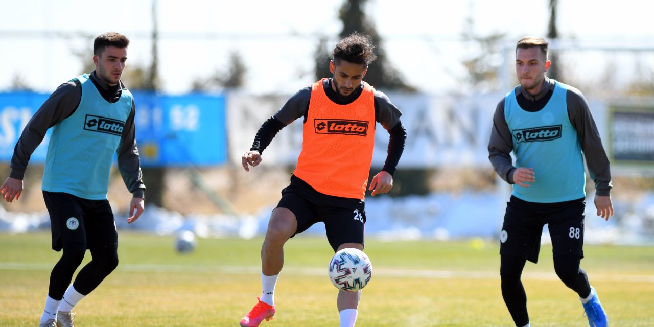 Konyaspor'da 4 oyuncunun sakatlığı sürüyor
