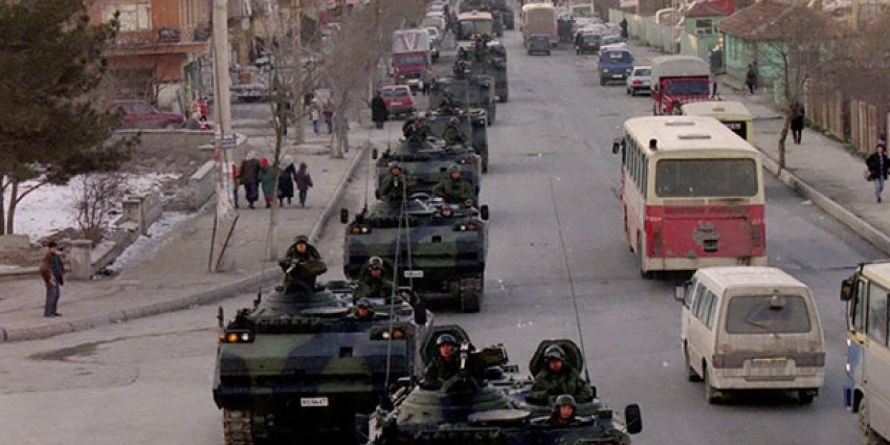 Orhan Uğuroğlu, 28 Şubat'ı yazdı!  10-11 gün sonra brifing yapılırsa darbe mi olur?