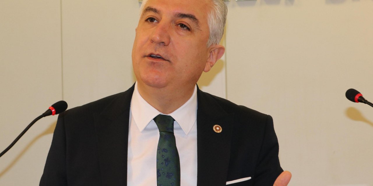 "Peki bundan benim haberim niye yok? Deli saçması!" demişti: CHP Denizli İl Başkanı Bülent Nuri Çavuşoğlu  istifayı doğruladı, Teoman Sancar telefonla partiden ettiğini bildirdi