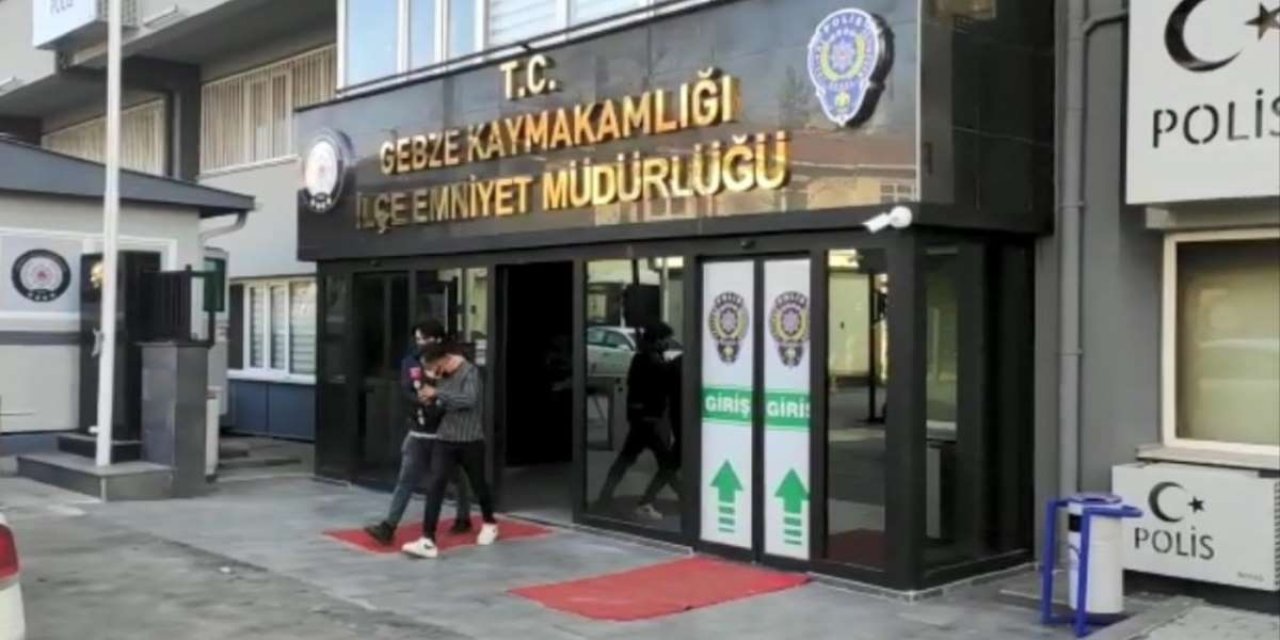 Kendisini polis olarak tanıtıp, 210 bin TL dolandırdı