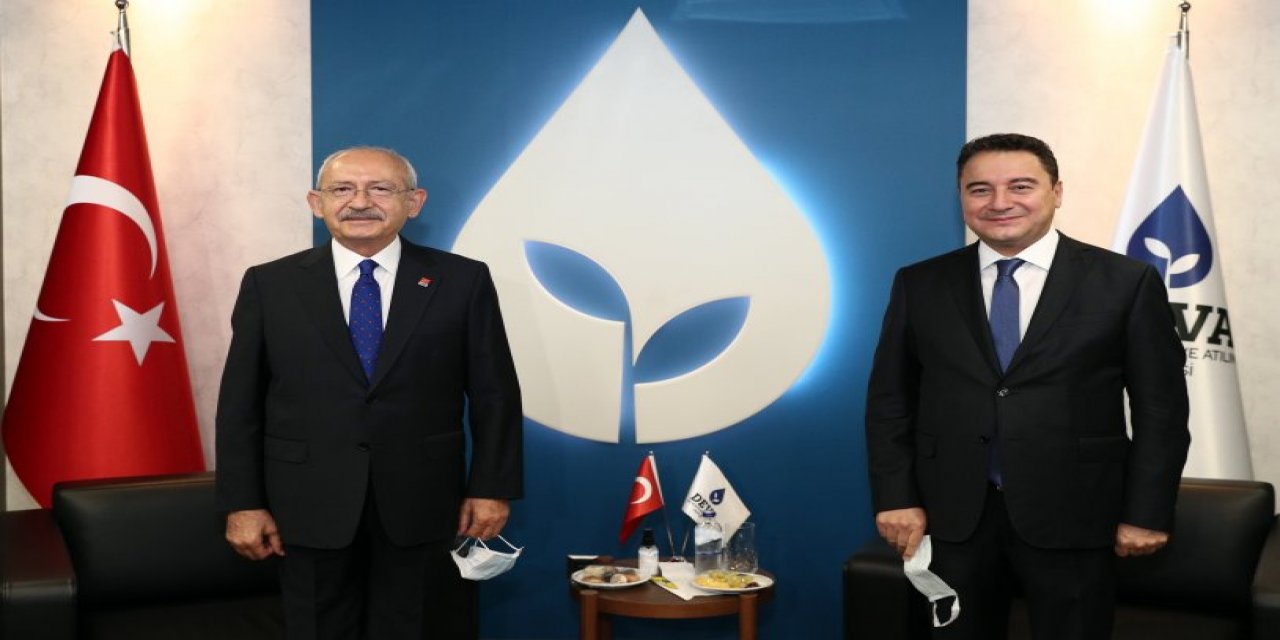 Kılıçdaroğlu ve Babacan Erdoğan'ı topa tuttu!