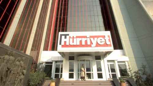 Hürriyet'in manşetine yıllar sonra AKP'den sert tepki... 'Millet bitti demeden bitmez'