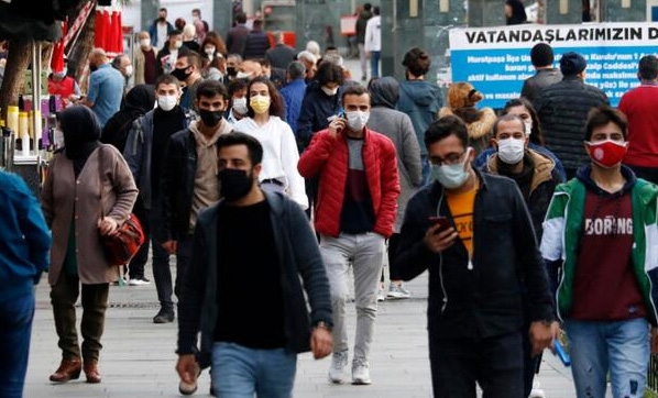 Fahrettin Koca, illere göre risk haritasını paylaştı: İşte kademeli normalleşmeye geçen iller!