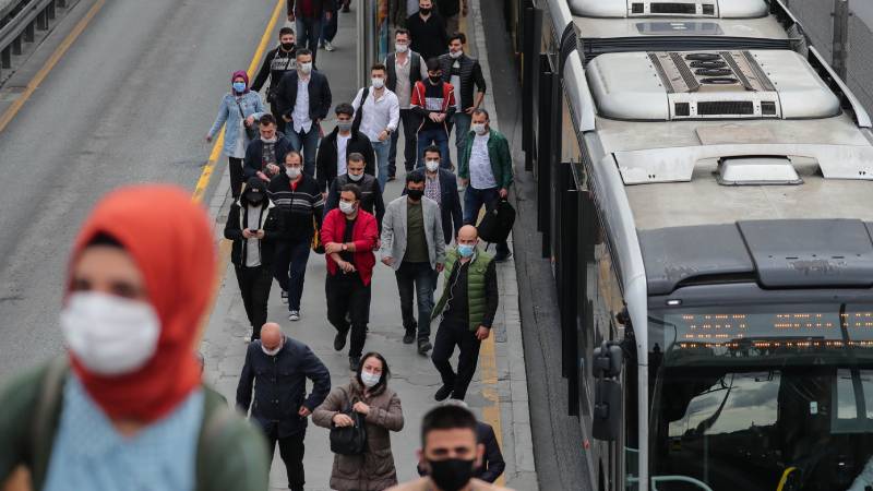 İstanbul Valisi açıkladı: İşte yeni mesai saatleri
