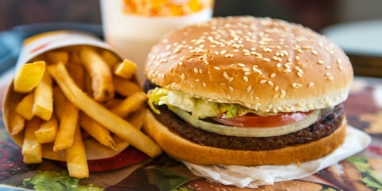 "Fast food çocuklarda demir eksikliğine neden oluyor"