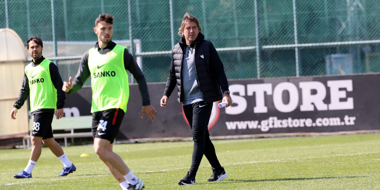 Sa Pinto: Türkiye'nin en iyi takımına karşı oynayacağız