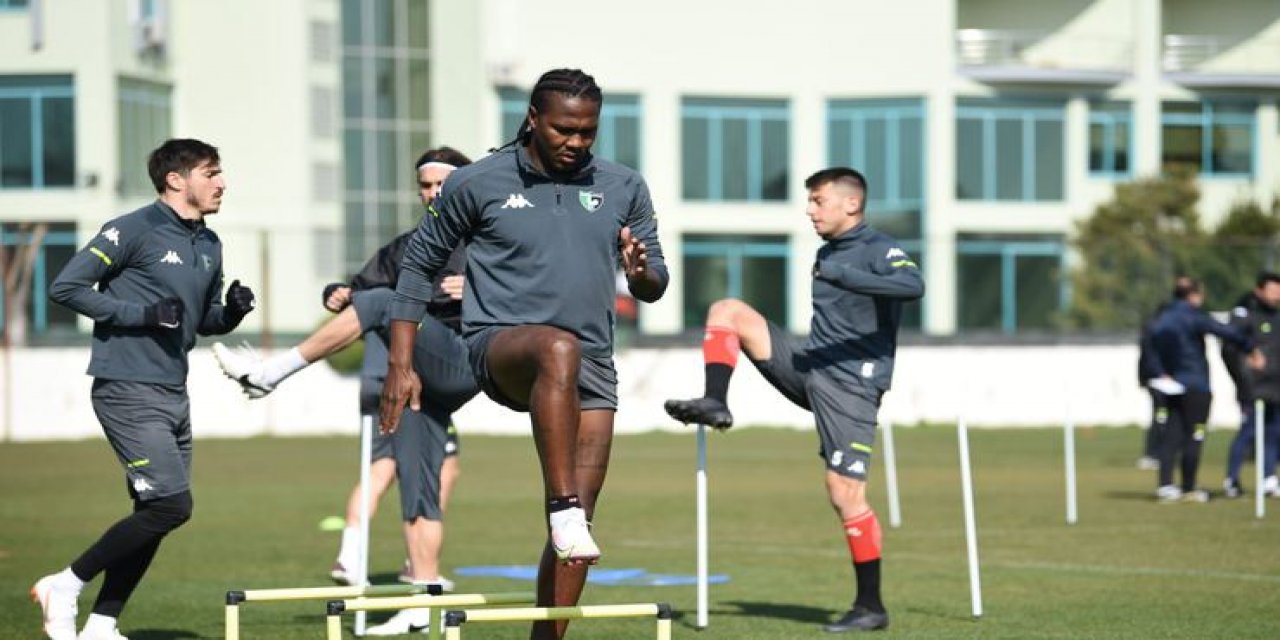 Denizlispor tek basamak geriledi