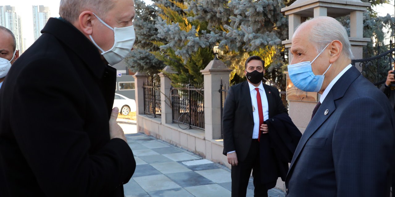 Cumhurbaşkanı Erdoğan'dan, Bahçeli'ye evinde ziyaret