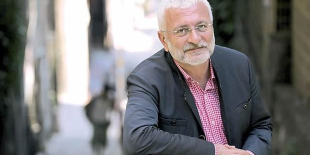 Sanatçı Onur Akın isyan bayrağını çekti: Hak ettiğimiz parayı verin!