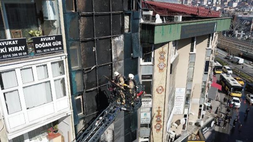 İstanbul'da dersanenin bulunduğu binada feci yangın!